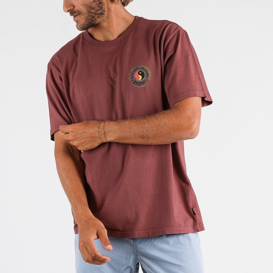 Town and Country Mens Vault Tee