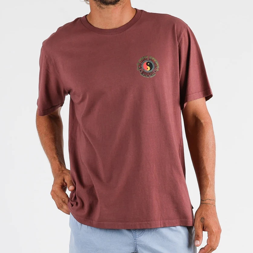 Town and Country Mens Vault Tee