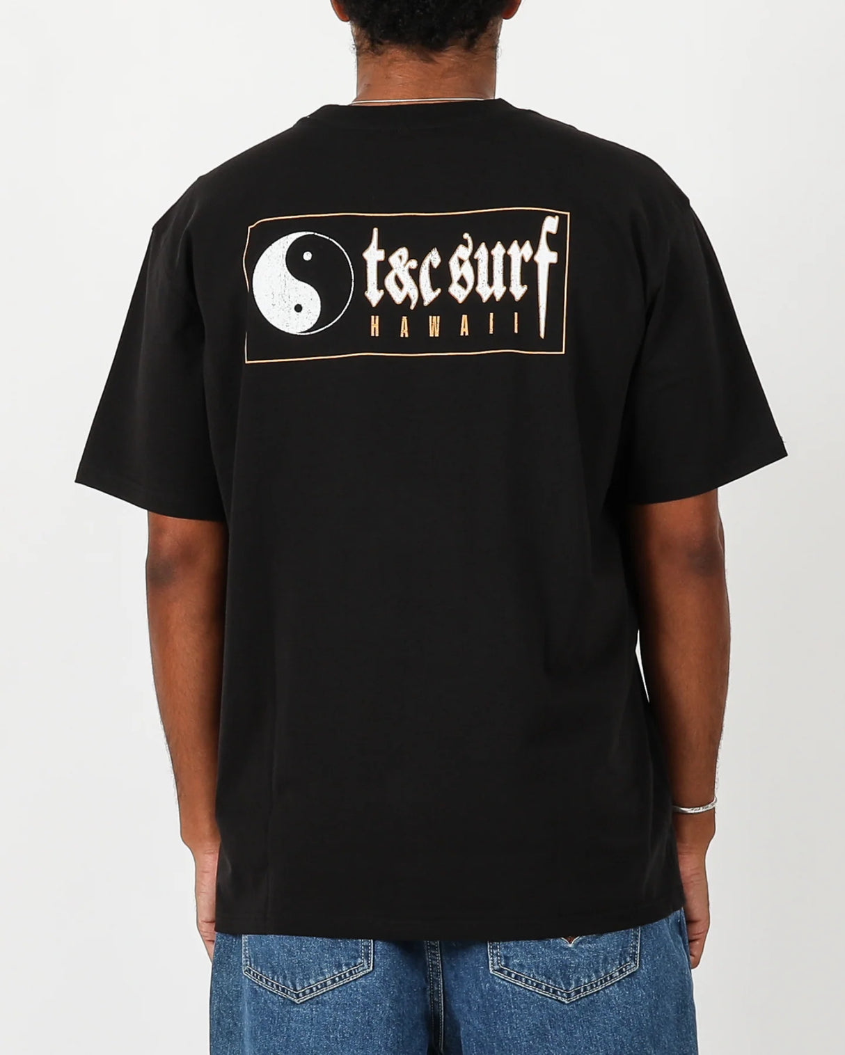 Town and Country Scorpion Tee