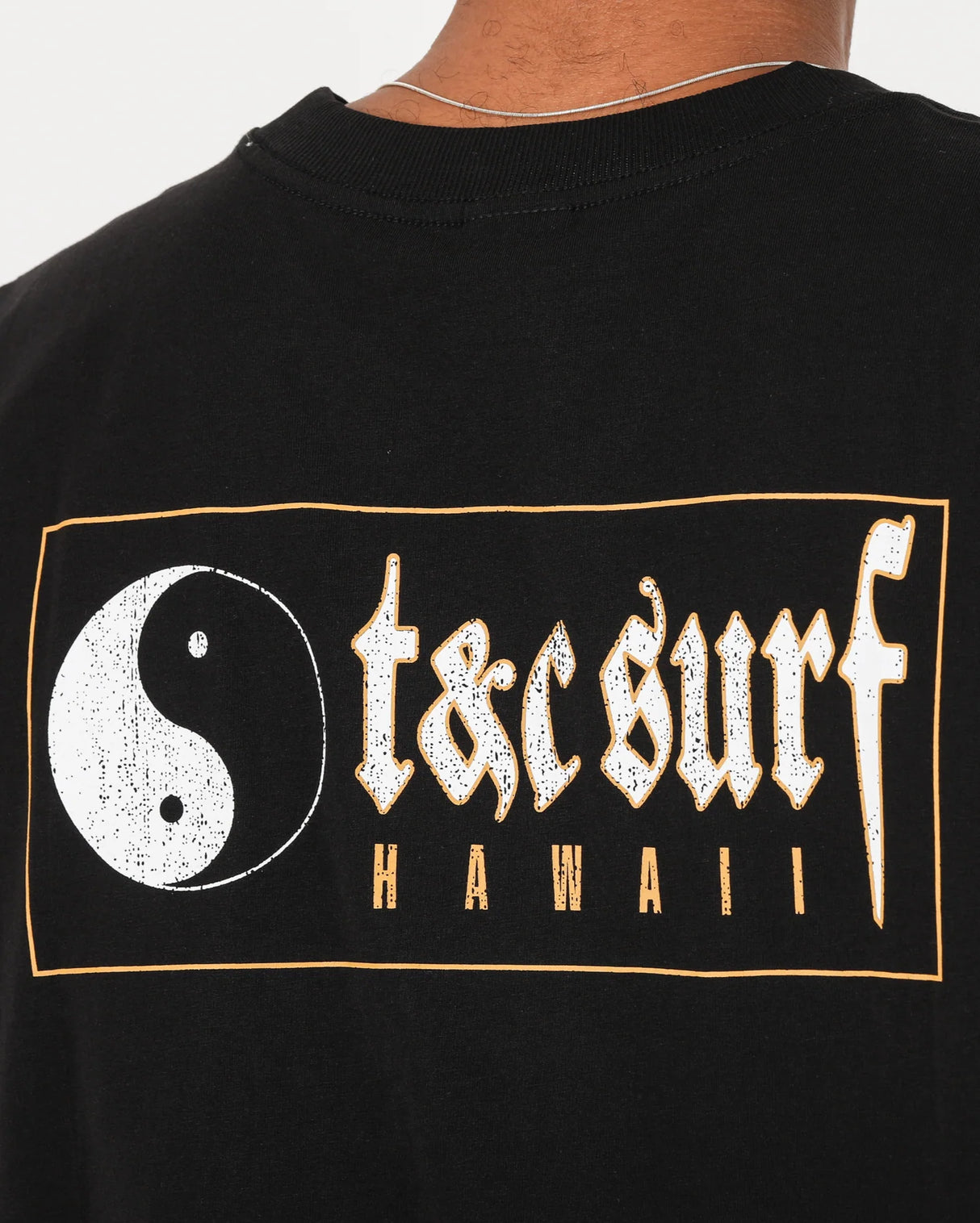 Town and Country Scorpion Tee