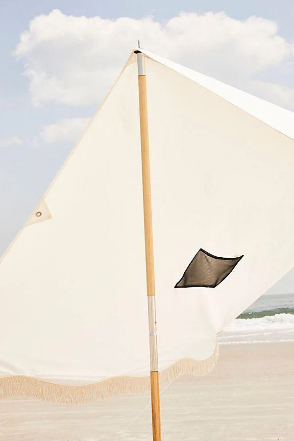 Business & Pleasure Co Premium Beach Tent
