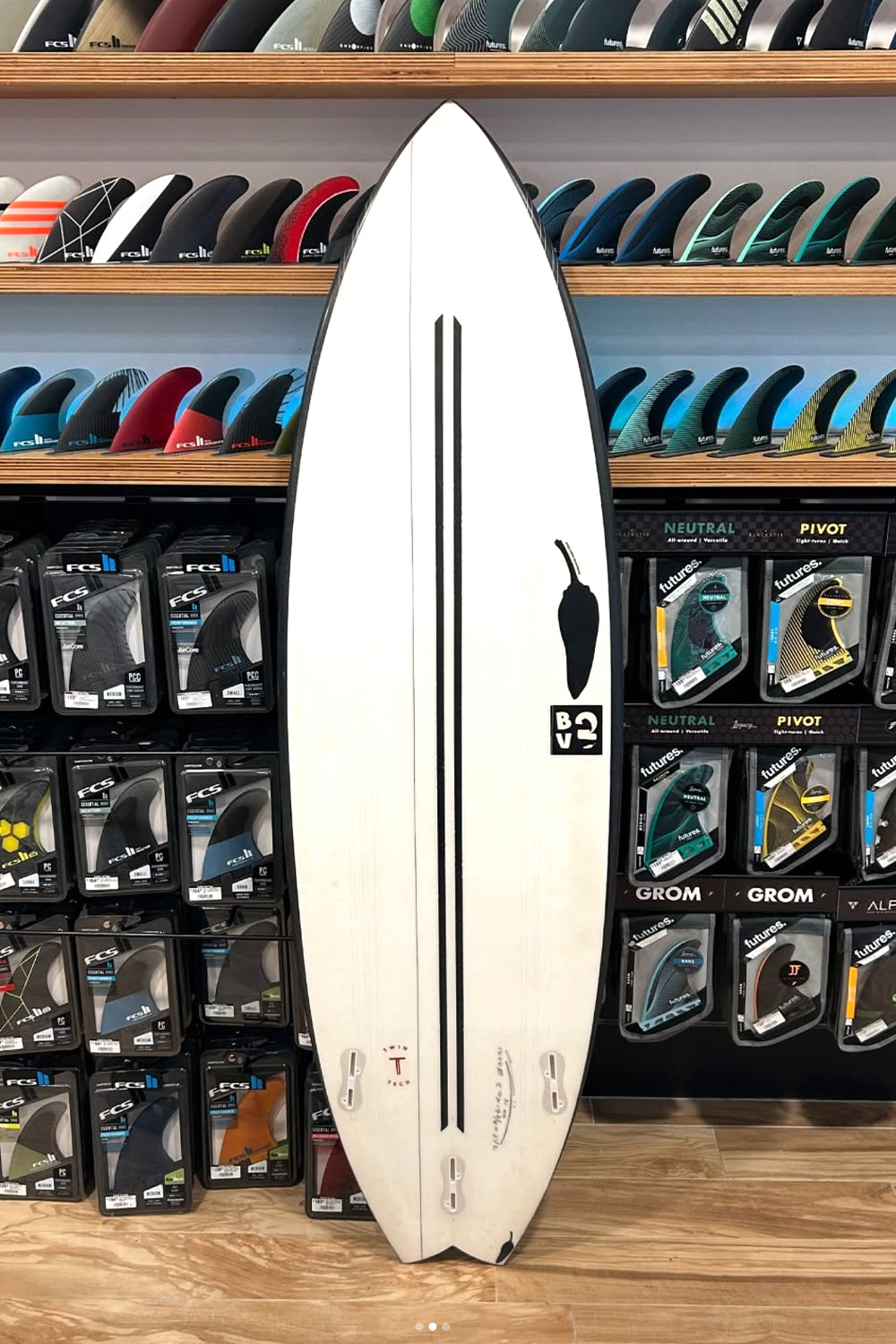 5’10 Chilli BV2 Twin Tech #7715 - Used Surfboard