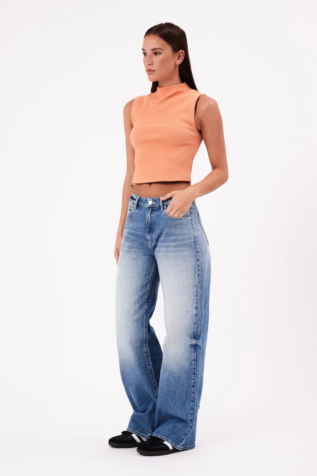 Abrand Womens Heather Icon Mock Neck