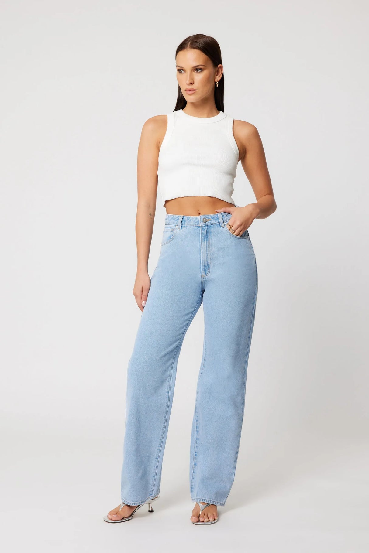 Abrand Womens Carrie Jean Kendall