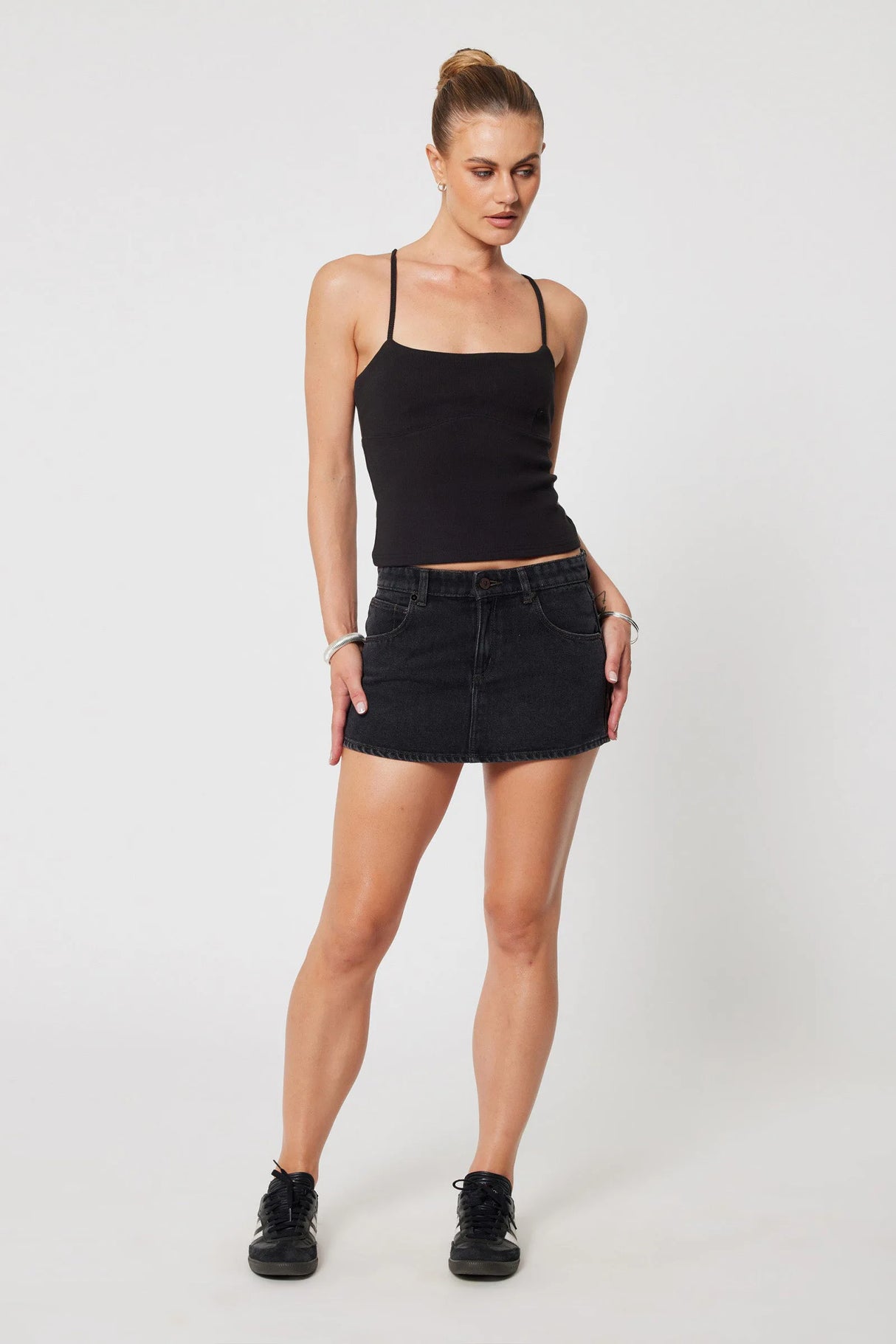 Abrand Womens 99 Low Skirt Heidi