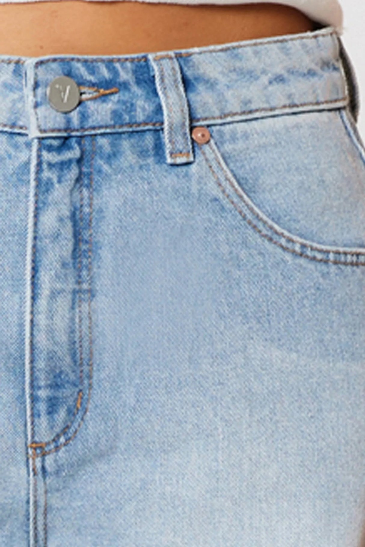 Abrand Womens Venice Short - Cindy Rip