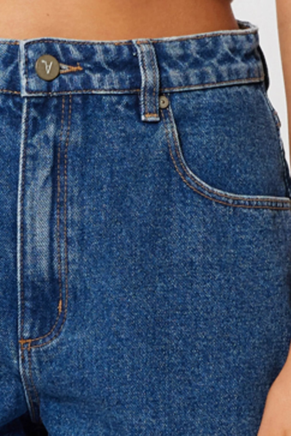 Abrand Womens Venice Short Bella