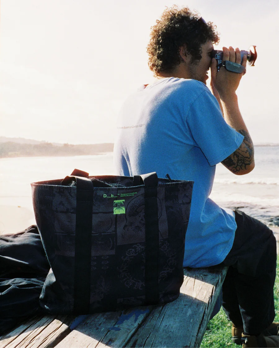 Db X FORMER Essential Tote 20L