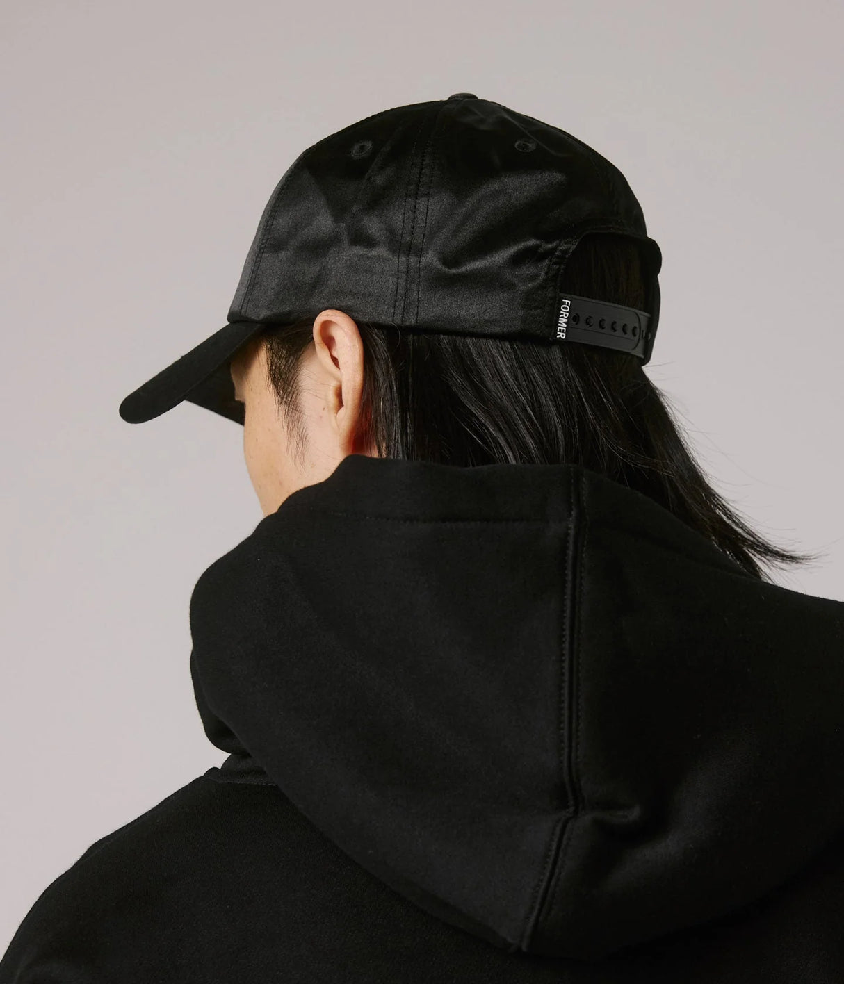 Former Puncture Satin Cap