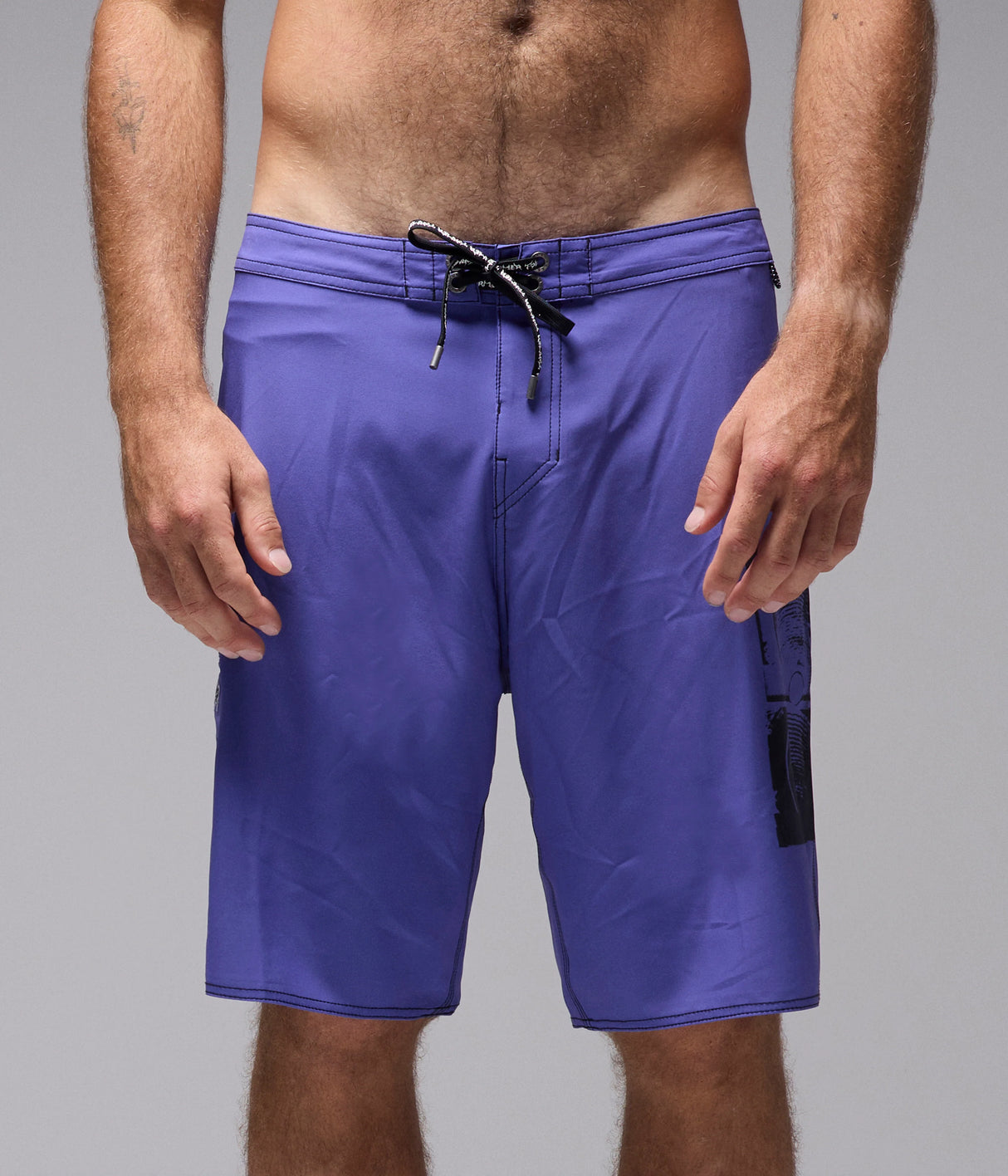 Former Crux Cargo 20" Trunk