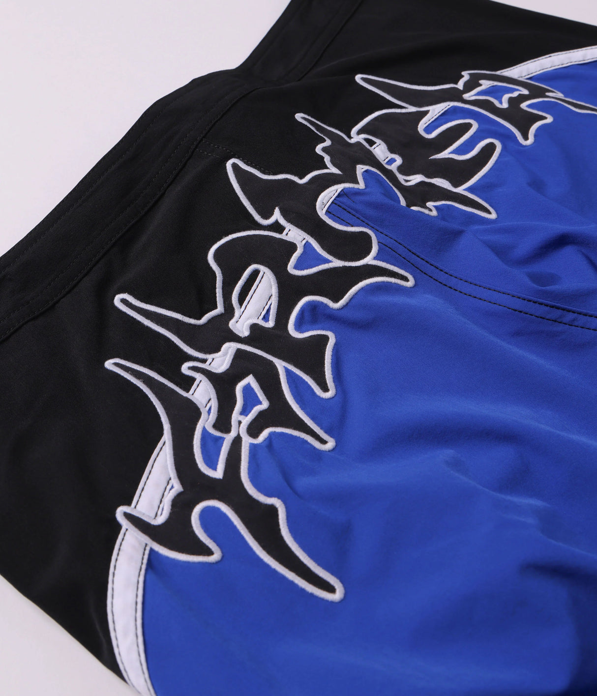 Former Proscription 21" Trunk