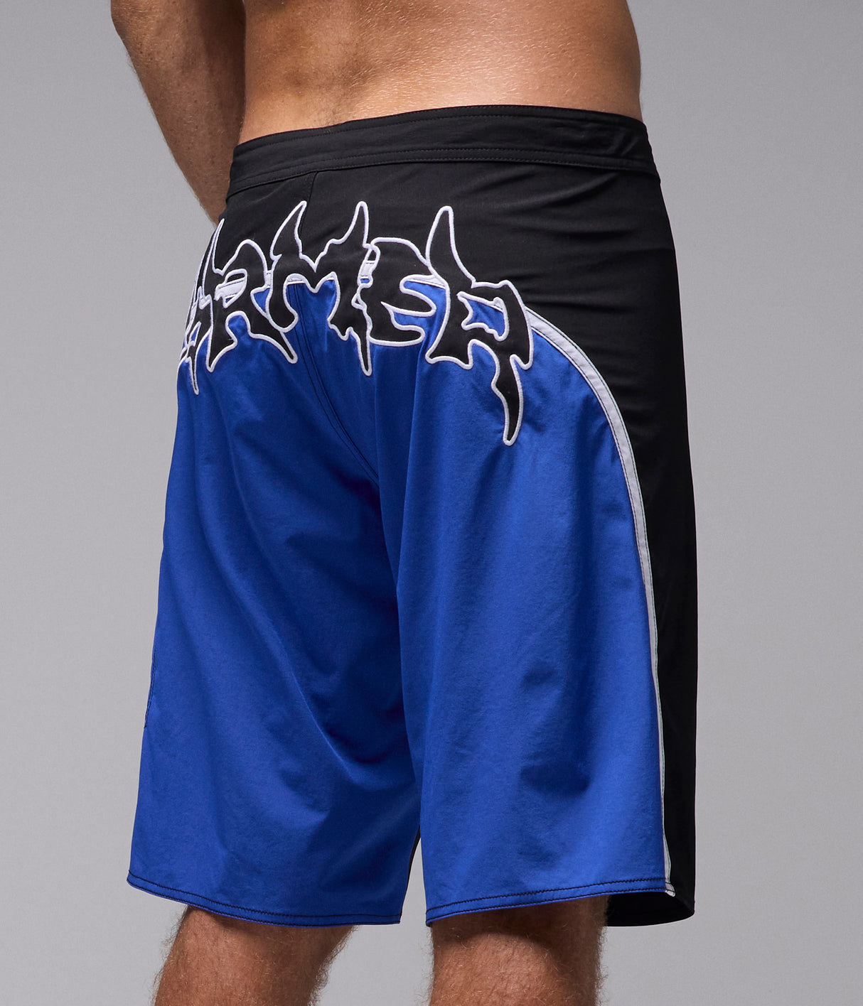 Former Proscription 21" Trunk