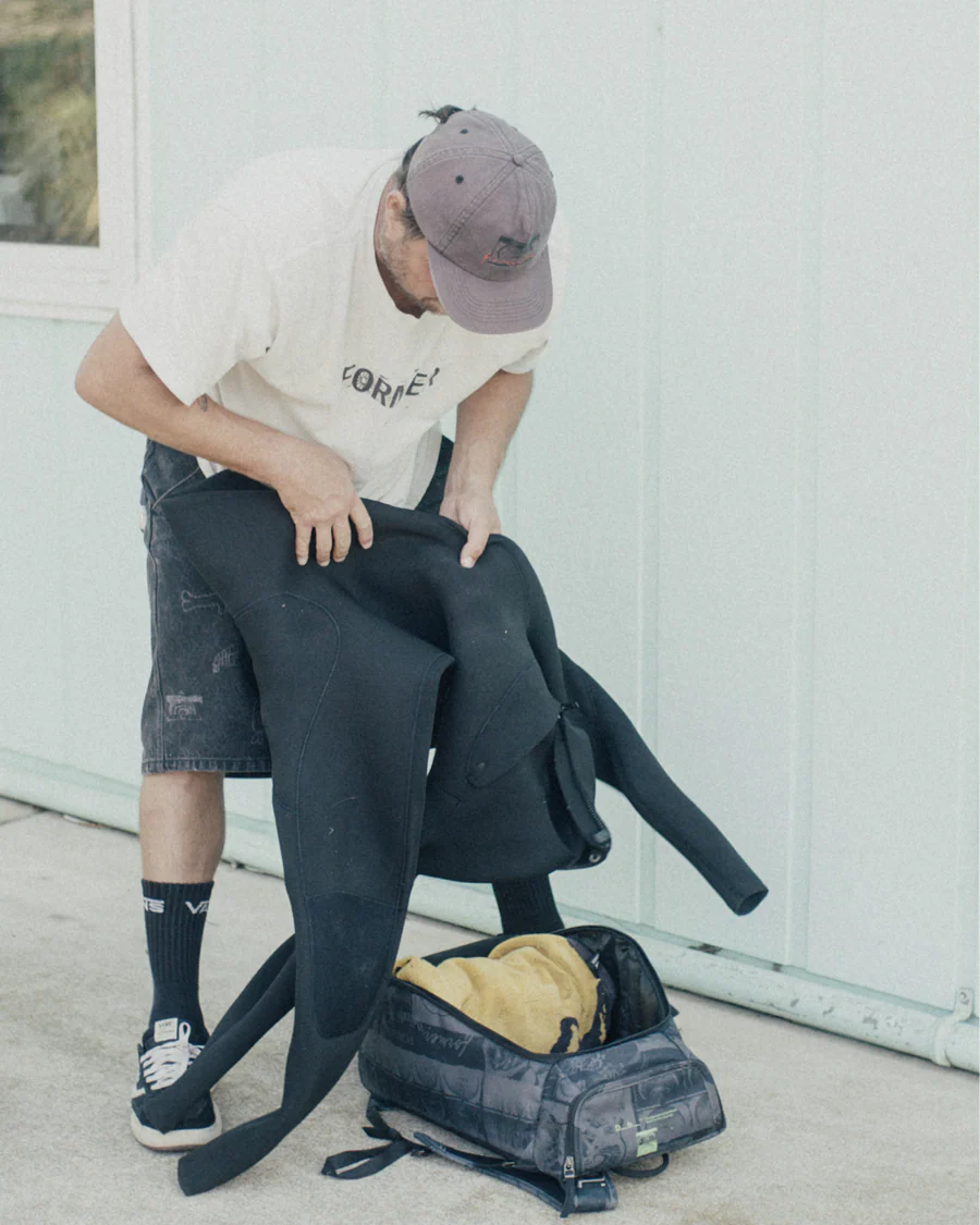 Db X FORMER Hugger Backpack 30L