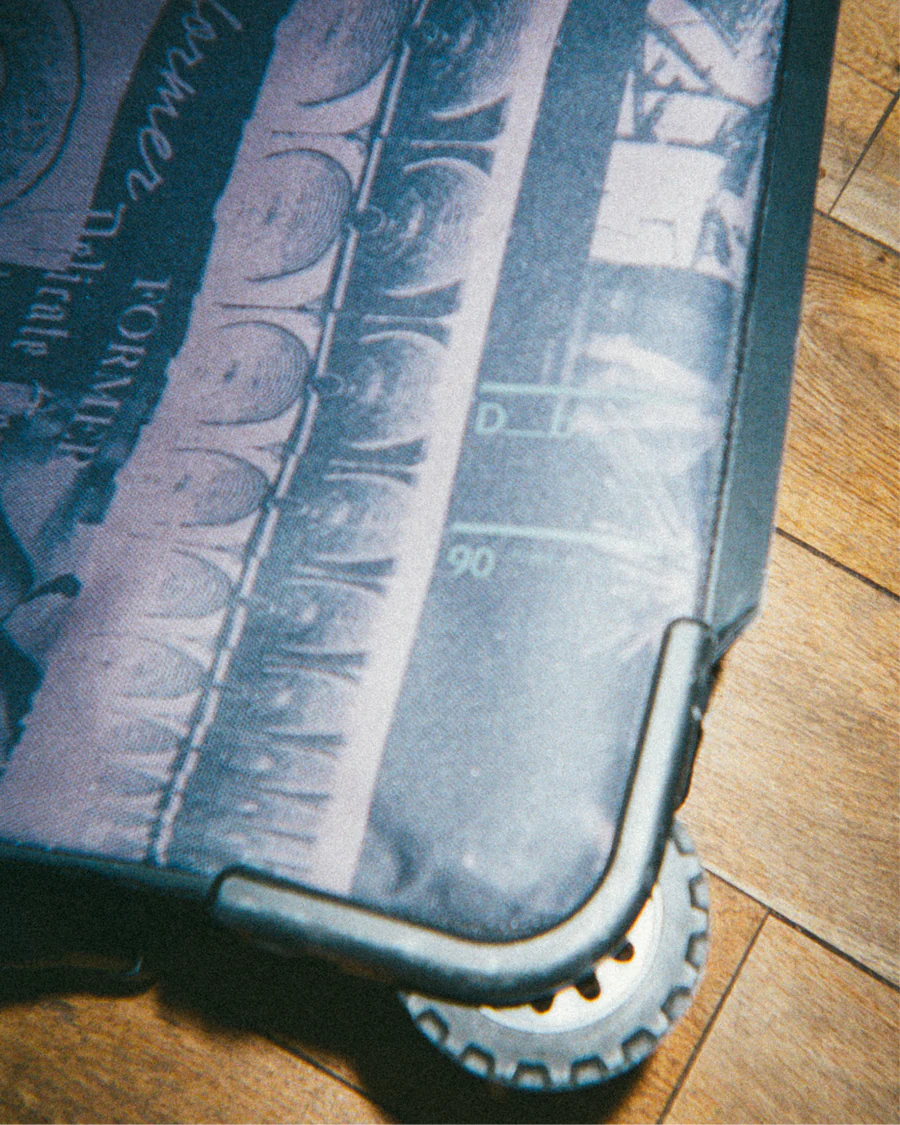 Db X FORMER Hugger Roller Bag Check-in 90L