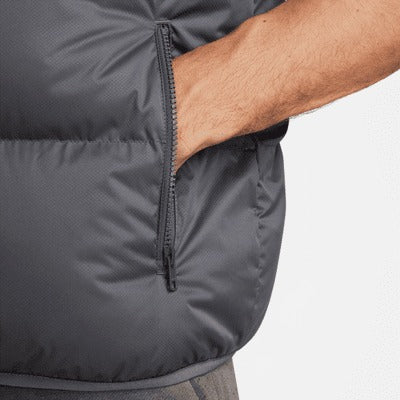 Nike Sportswear Mens Club PrimaLoft Water-Repellent Puffer Vest
