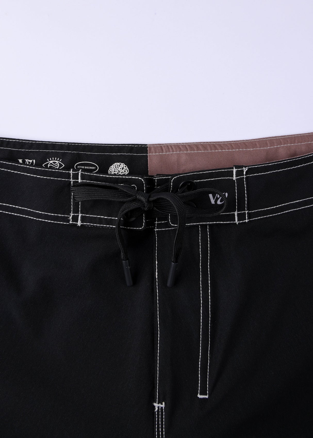 Rivvia Frequency 21" Passage Trunk