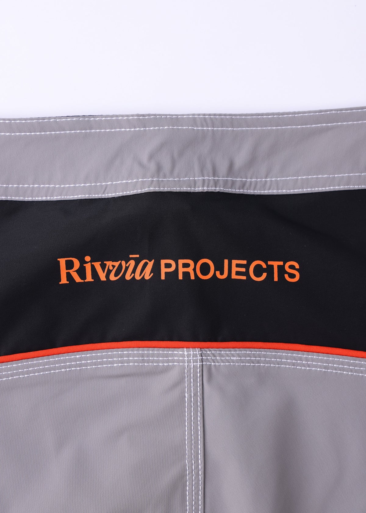 Rivvia Frequency 21" Trunk