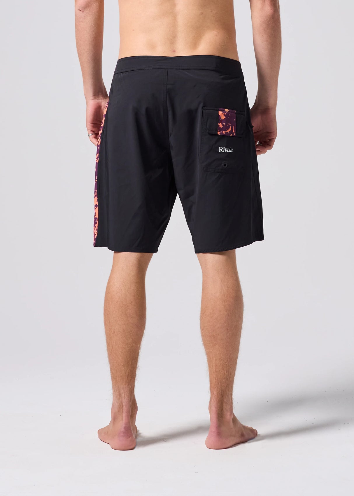 Rivvia Stereo Decorative 19" Trunk