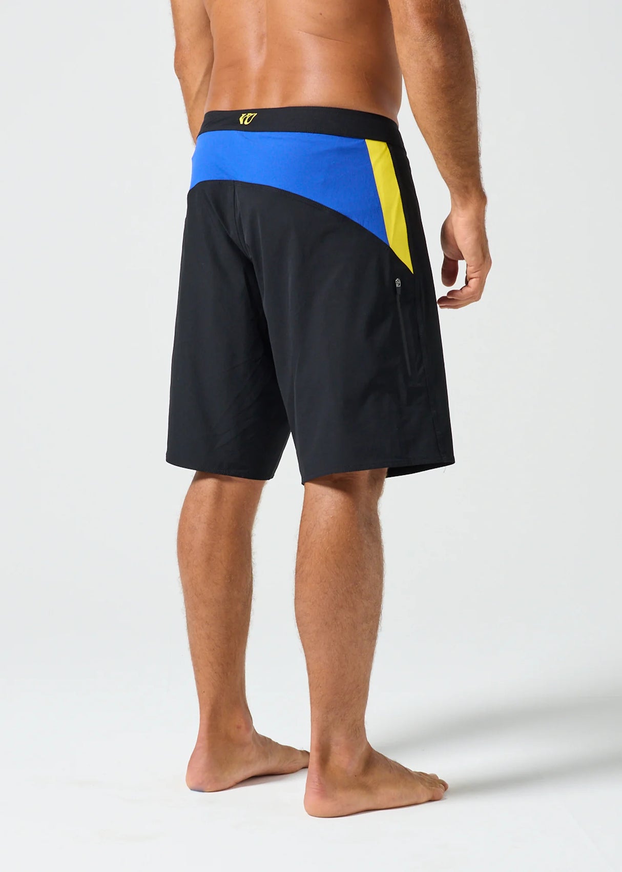 Rivvia Frequency 21" Trunk