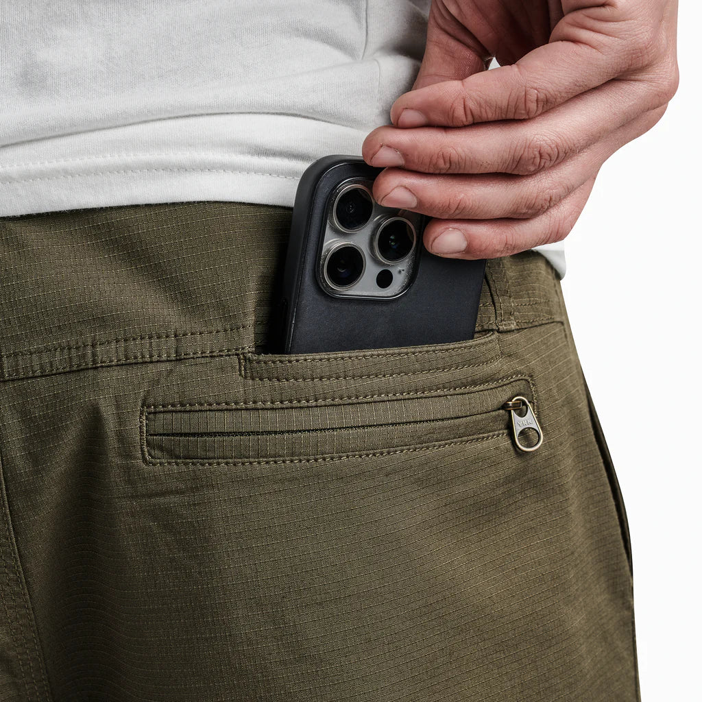 Roark Mens Campover Shorts 17"