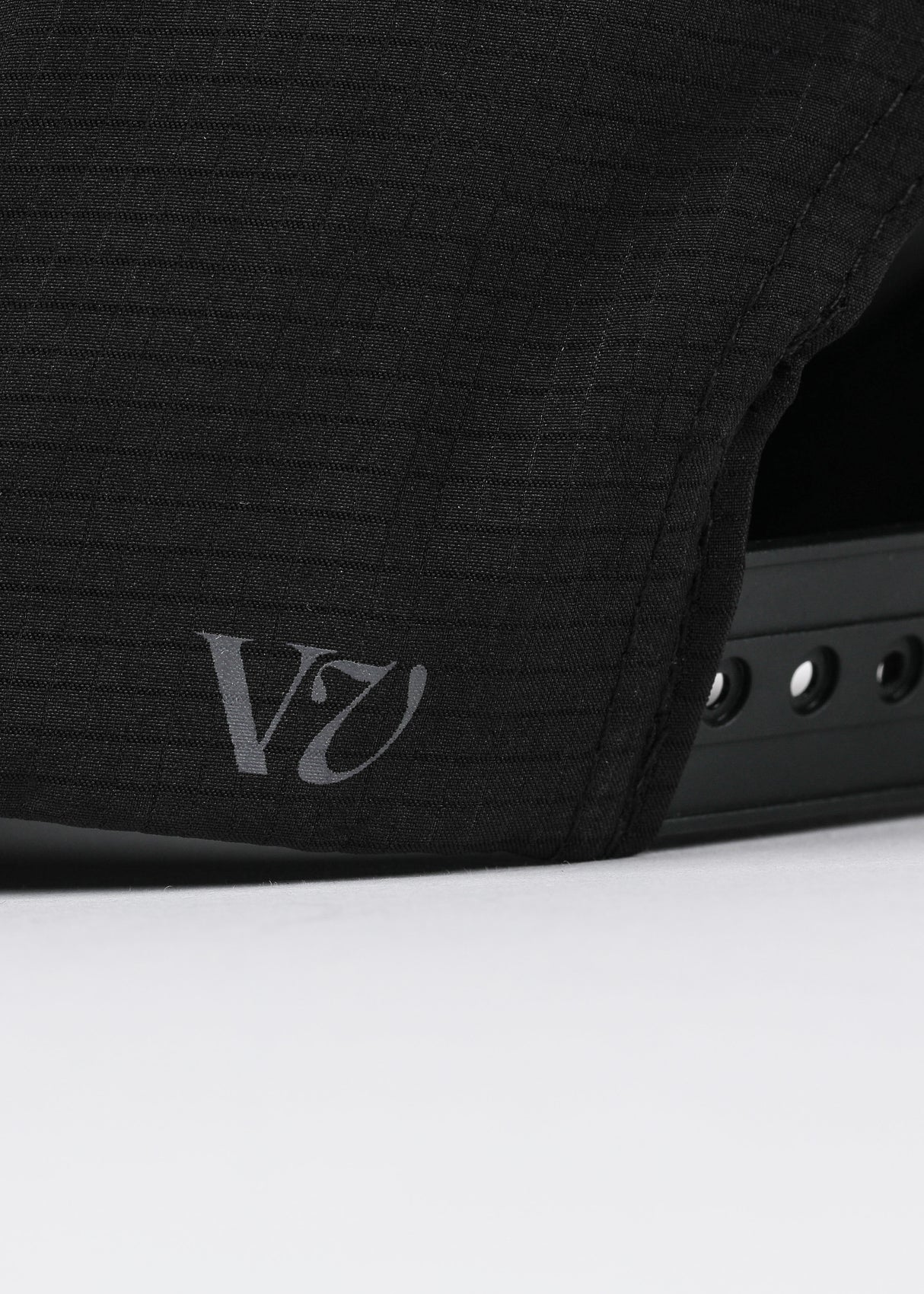 Rivvia Discovery Cap