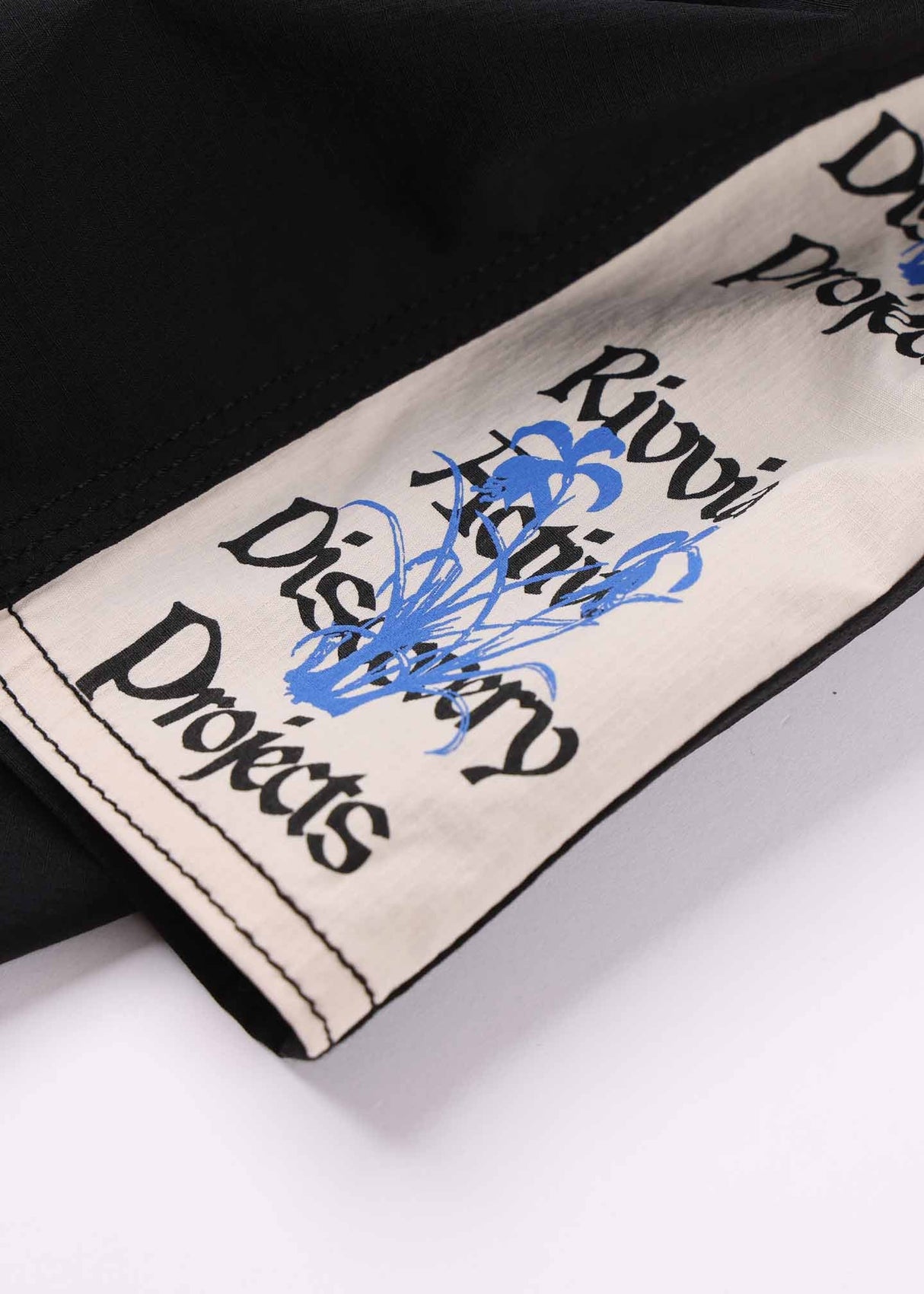 Rivvia Stereo 18' Bloom Stack Trunk