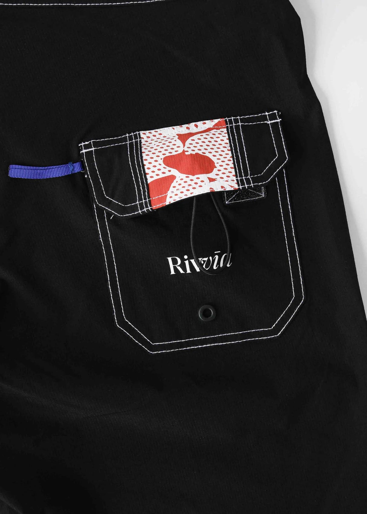 Rivvia Stereo 18' Trunk