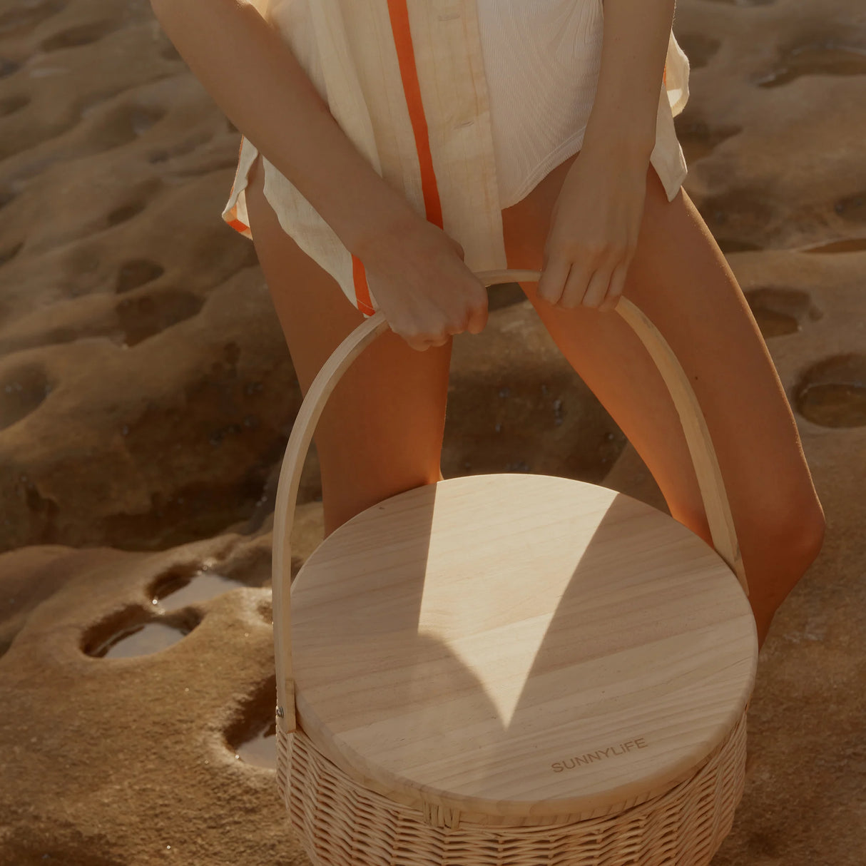 Sunny Life Round Picnic Cooler Basket