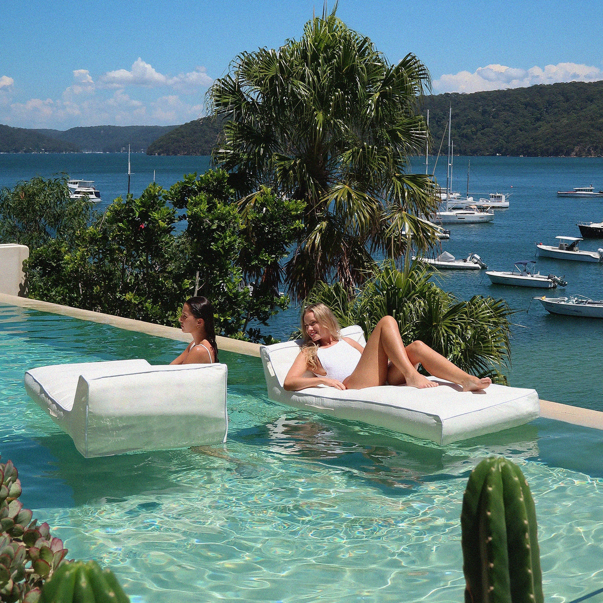 Sunny Life Luxe Lie-On Lounger