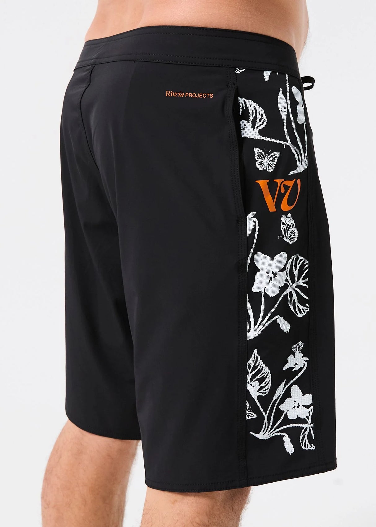 Rivvia Disclosure Floral Pursuit 19" Trunk