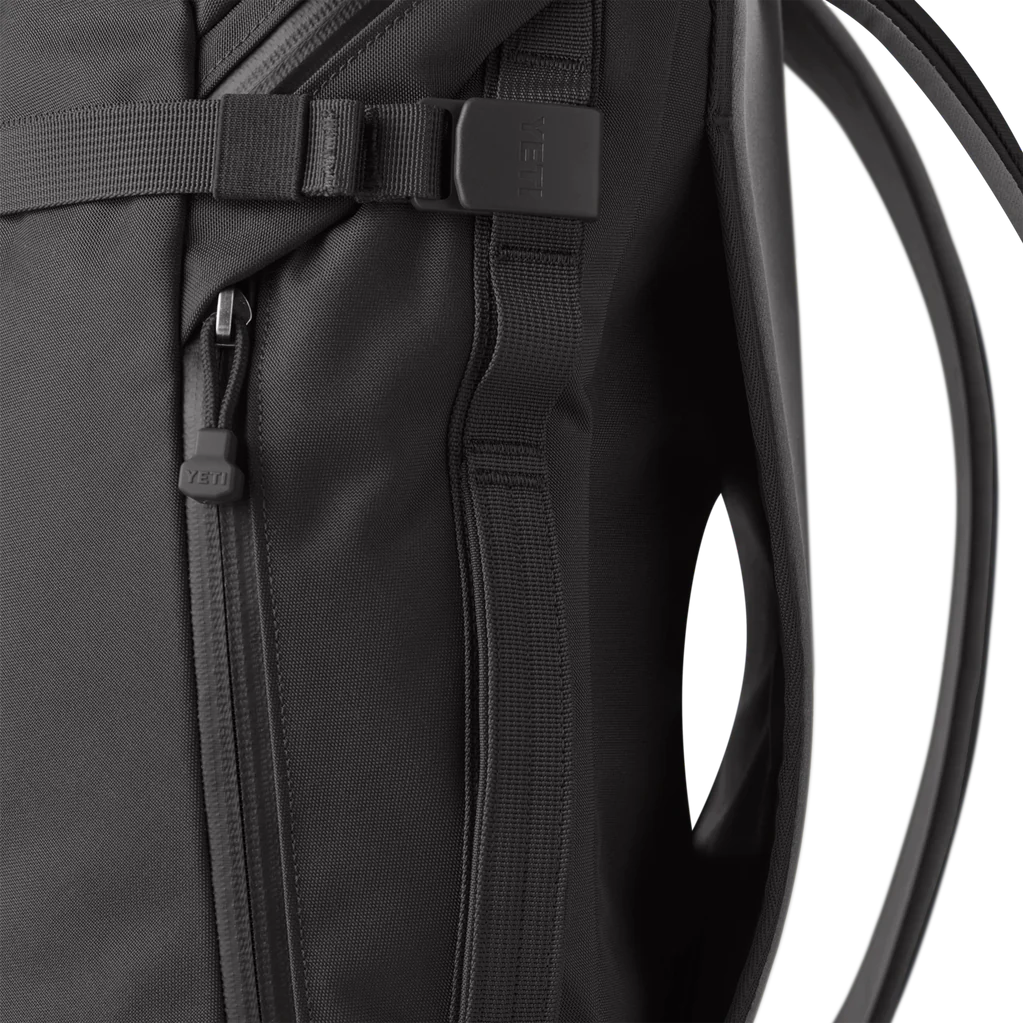YETI Crossroads 22L Backpack