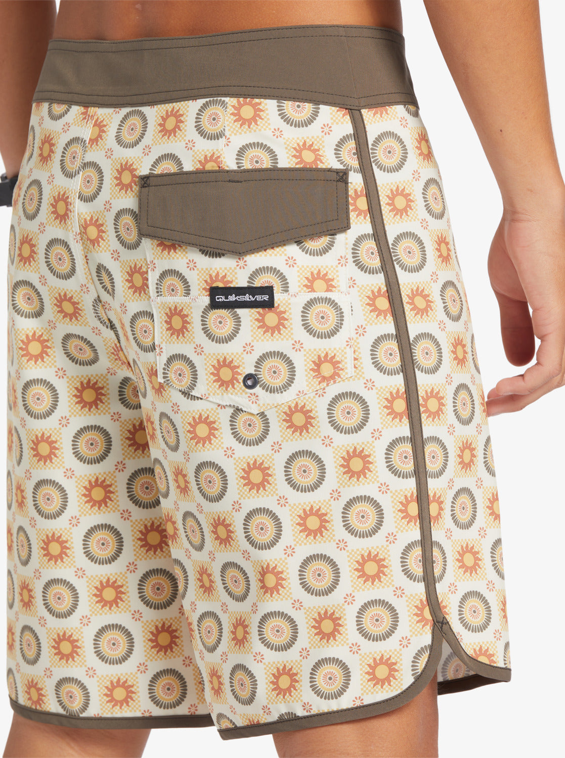 Quiksilver Mens Surfsilk Scallop 19" Boardshorts