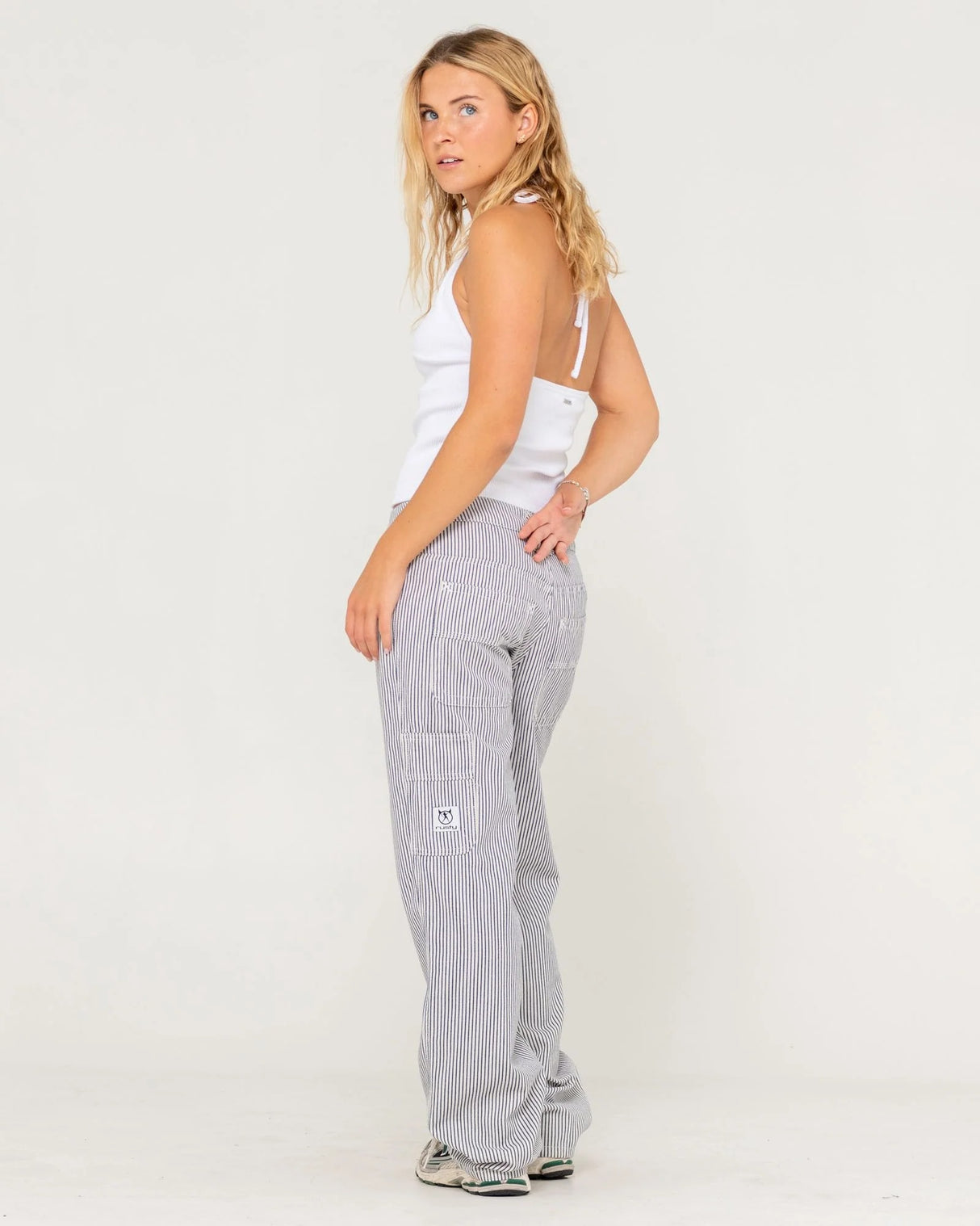 Rusty Emma Cut Out Skimmer Tank