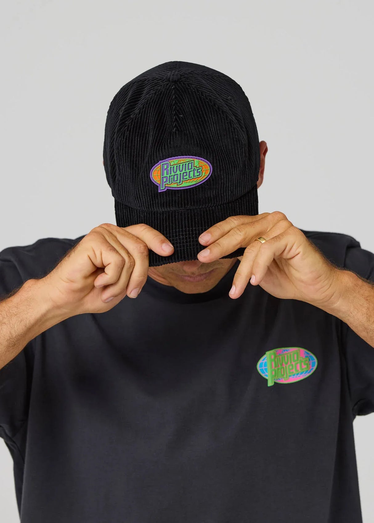 Rivvia Global Discovery Cap