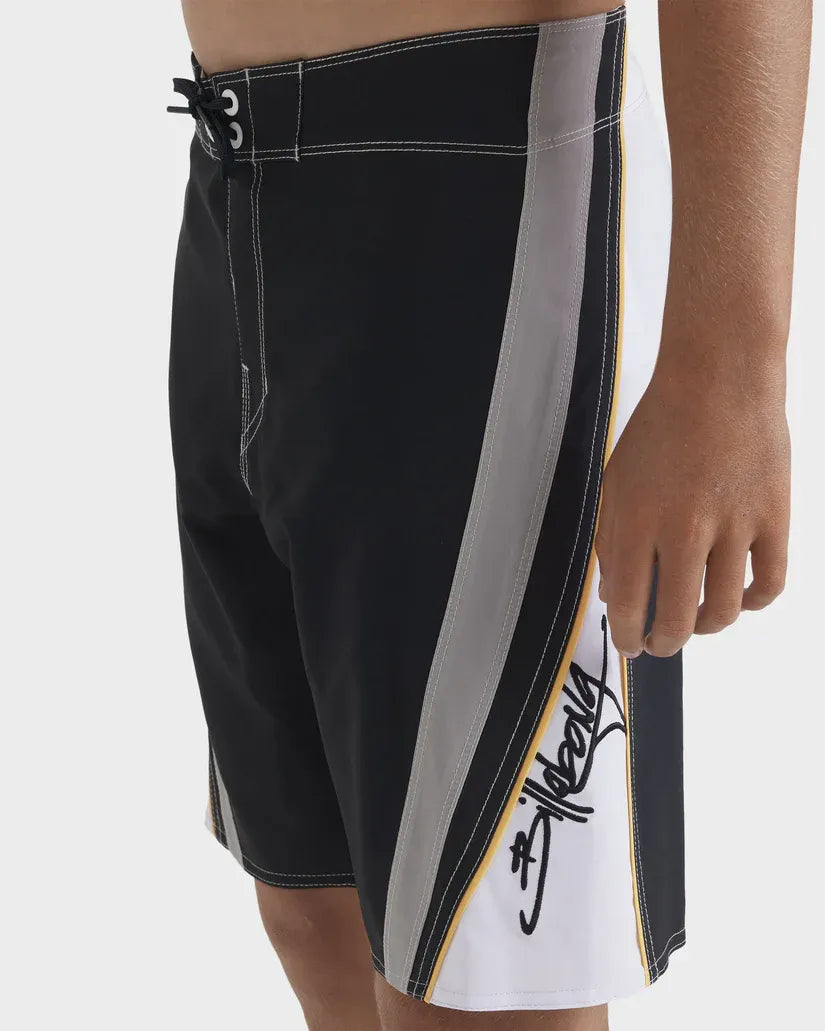 Billabong Boys (8-16) Fluid 2K 18" Boardshorts