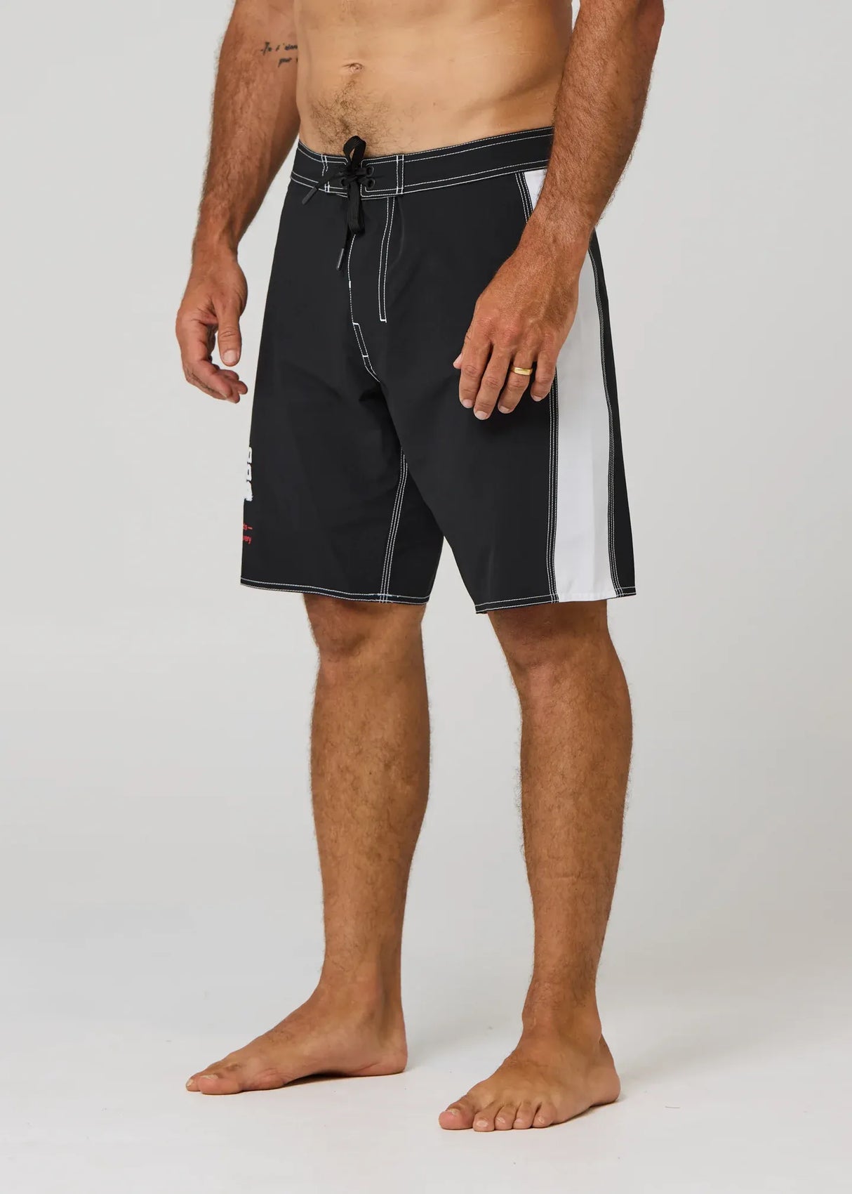 Rivvia Stereo 18" Blur Trunk