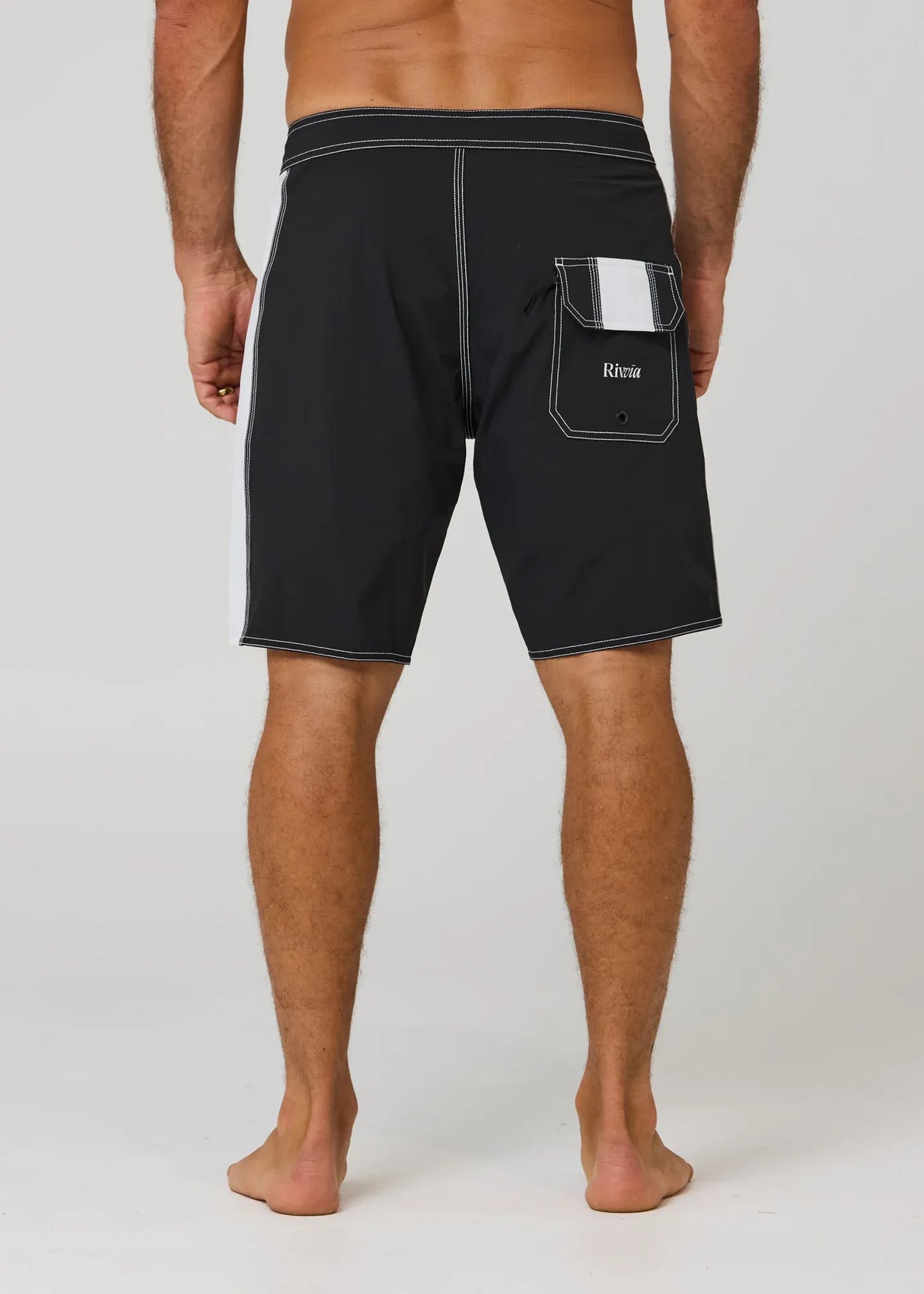 Rivvia Stereo 18" Blur Trunk