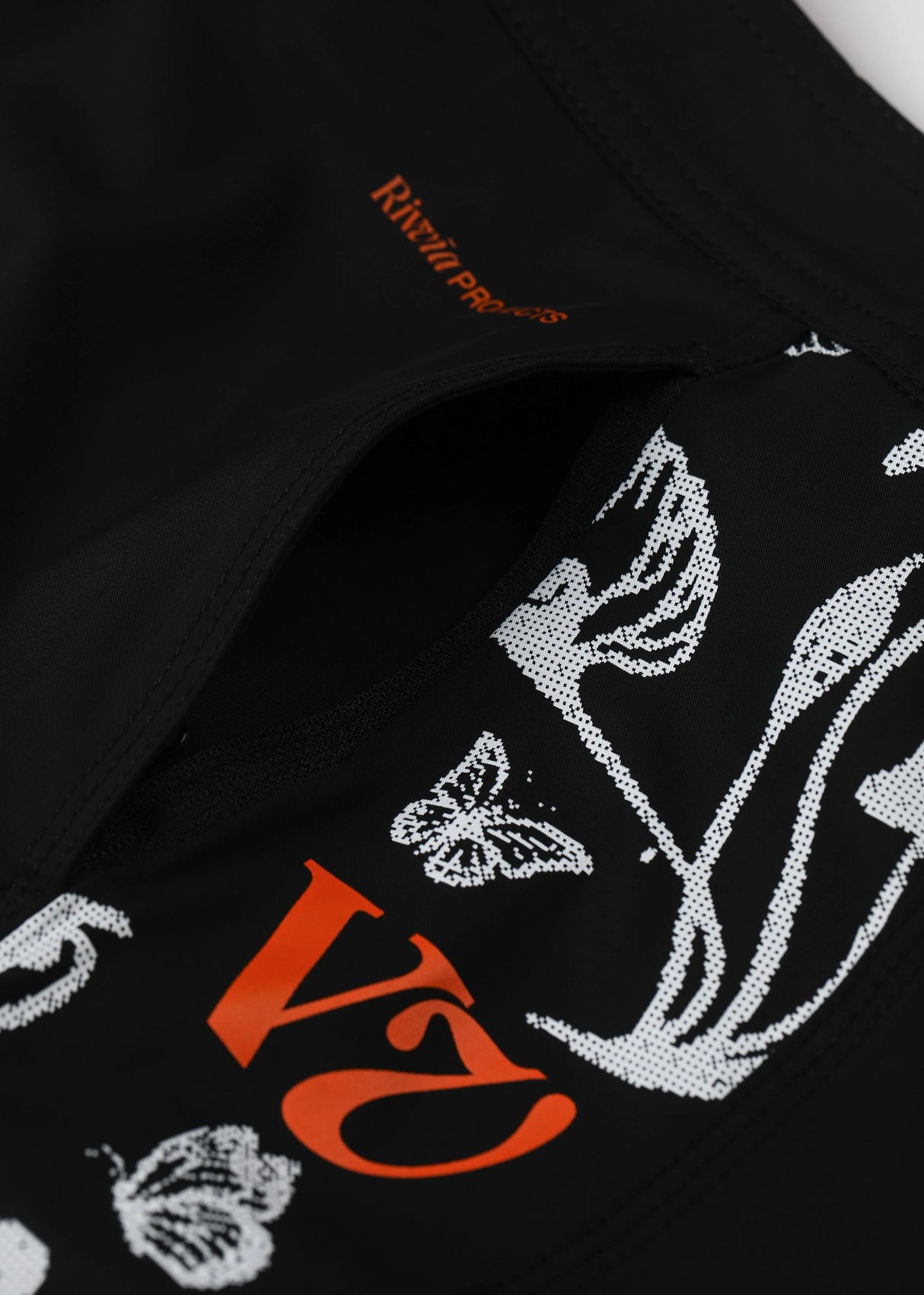 Rivvia Disclosure Floral Pursuit 19" Trunk