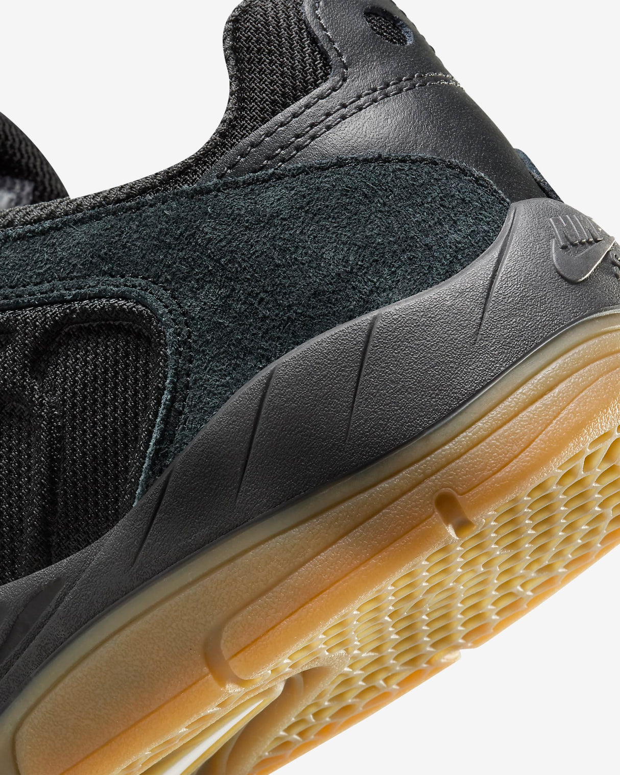 Nike SB Vertebrae Shoes