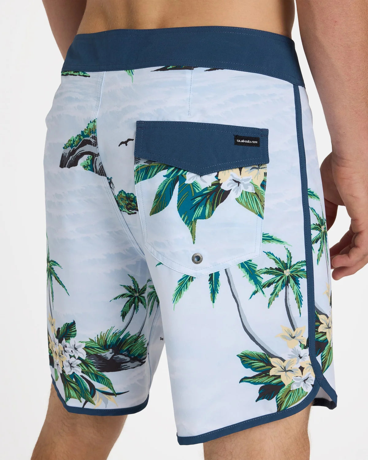 Quiksilver Mens Surfsilk Scallop 18" Boardshorts