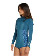 O'Neill Women's Hyperfreak 2mm Chest Zip Long Sleeve Spring Suit
