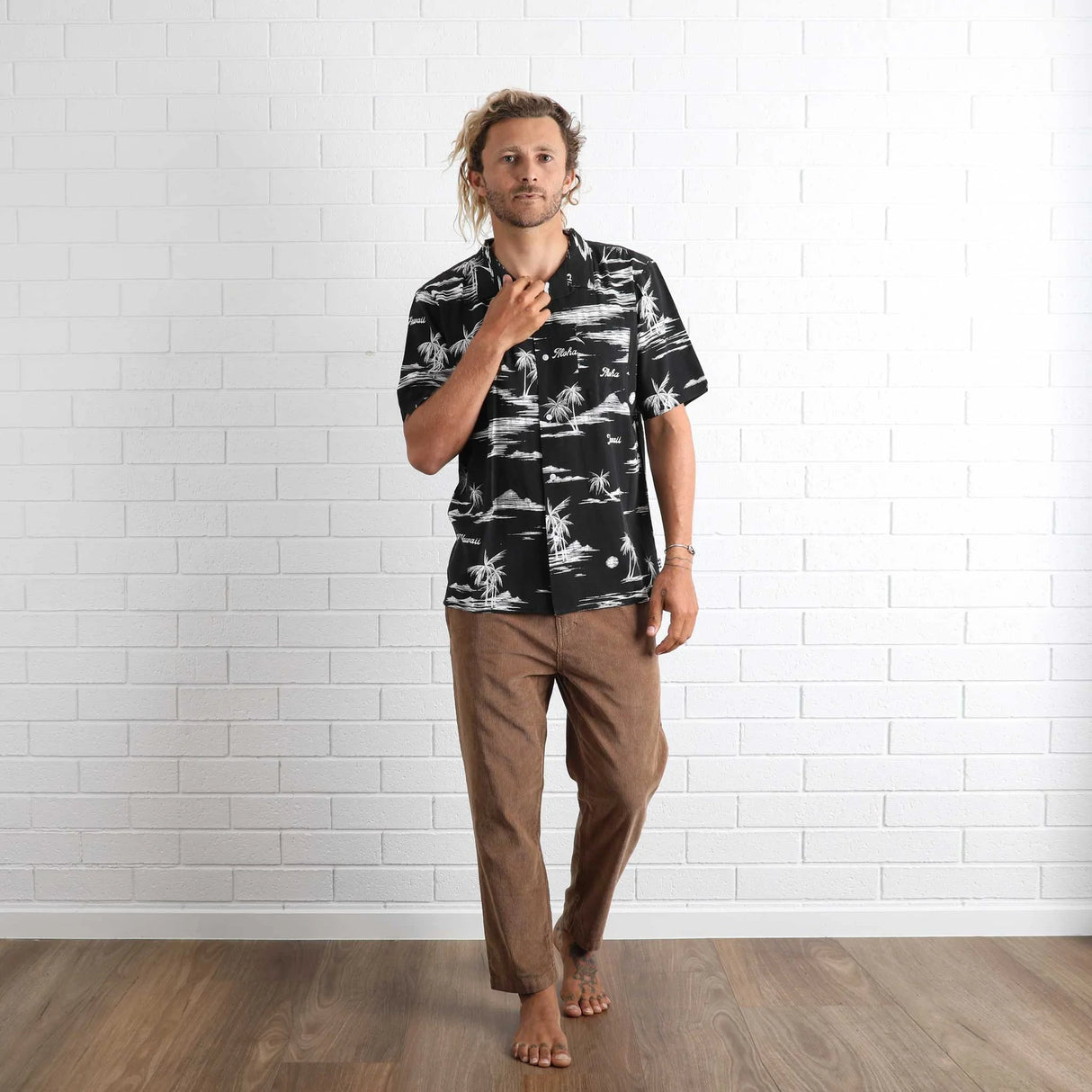 Town & Country Men's Island Time Shirt