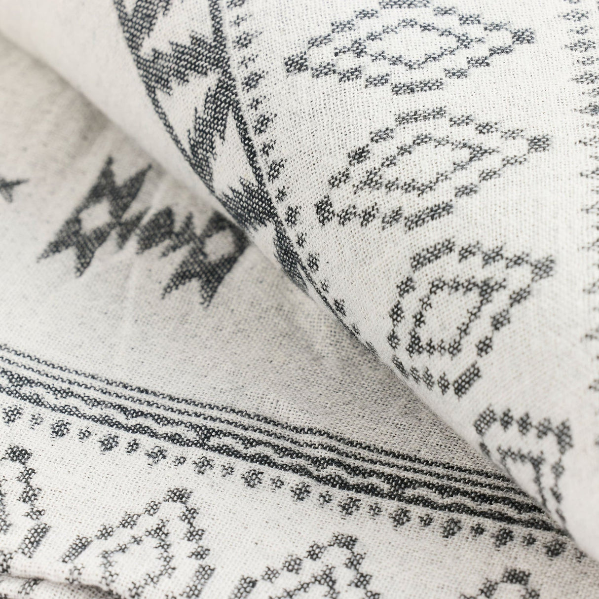 LayDay Vista Queen Towel