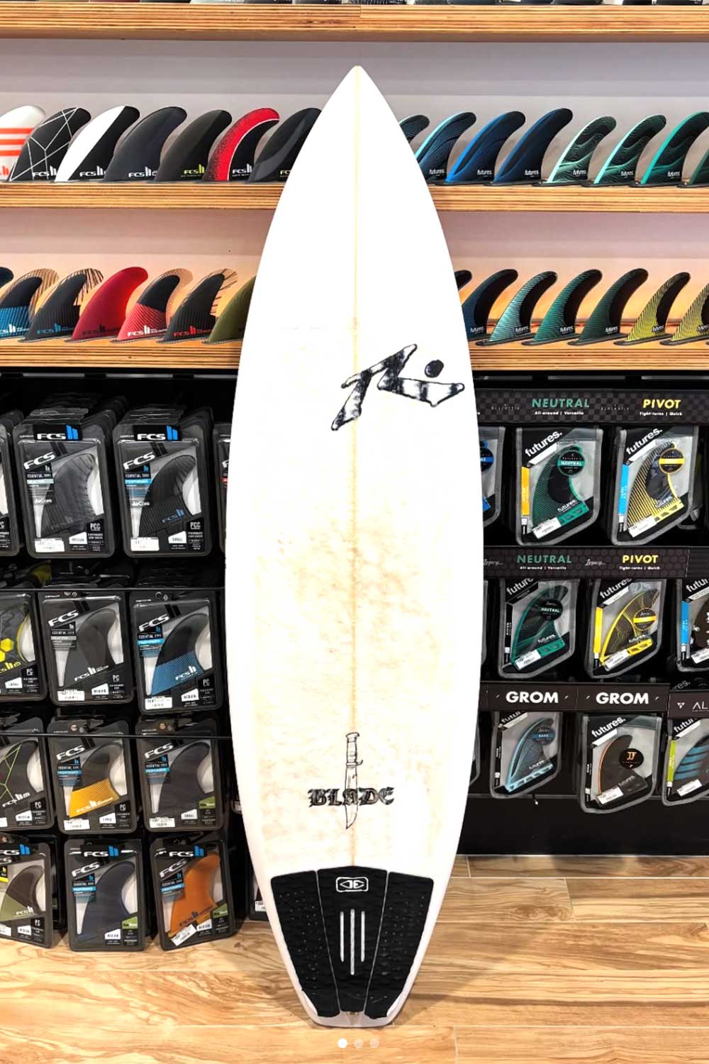 5'9 Rusty Blade #7745 - Used Surfboard