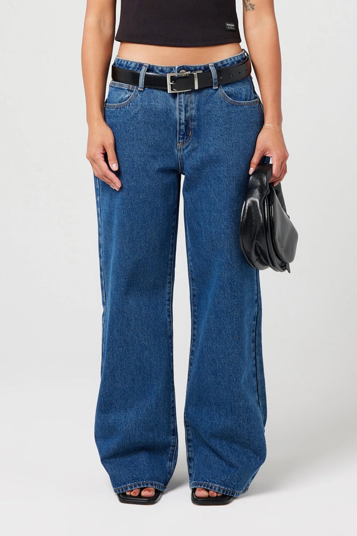 Abrand Jeans 95 Mid Baggy Petite Jeans - Bella