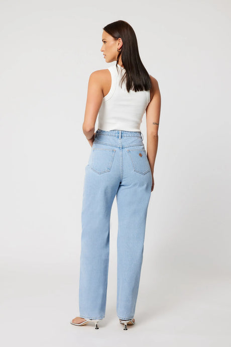 Abrand Womens Carrie Jean Kendall