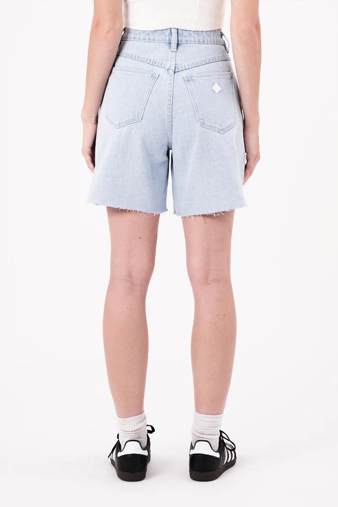 Abrand Womens Carrie Short Kate