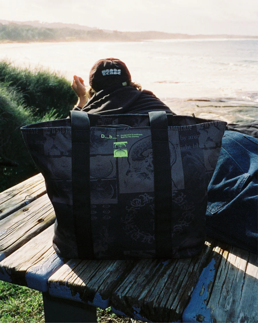 Db X FORMER Essential Tote 20L