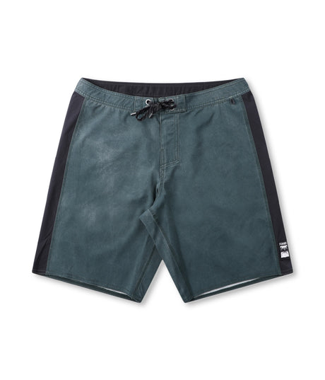 Former System 19" Trunk