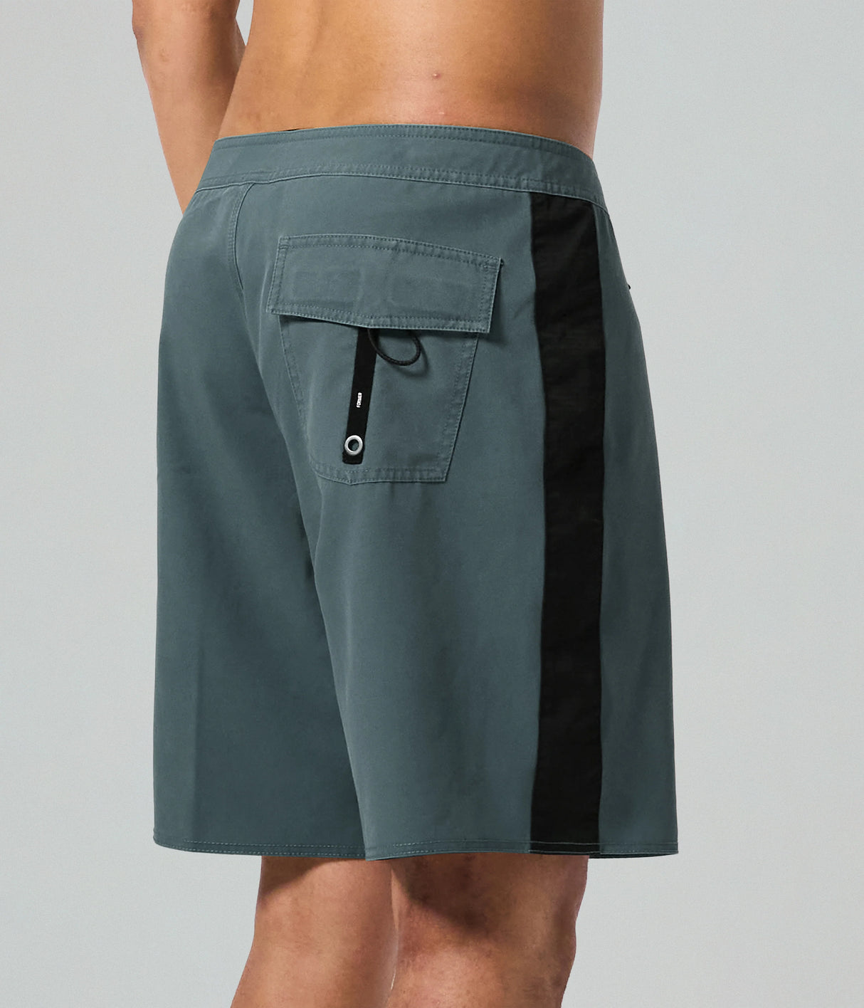 Former System 19" Trunk